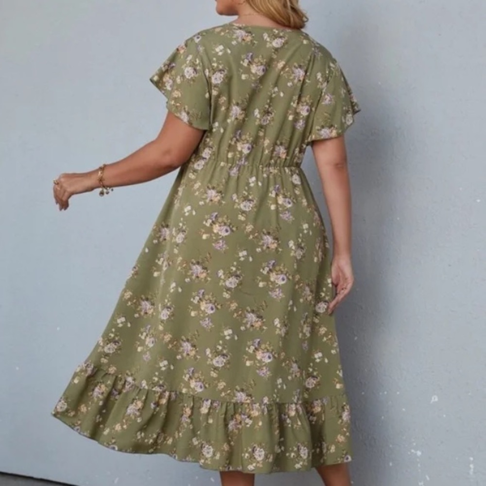Boho Plus Black floral Print Butterfly Sleeve Maxi Dress - Picture 8 of 12